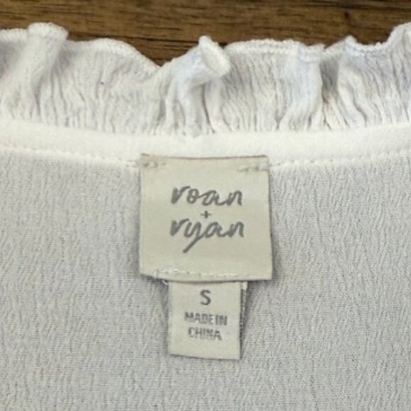 EVEREVE Roan + Ryan Cora Crochet Top - Picture 10 of 16